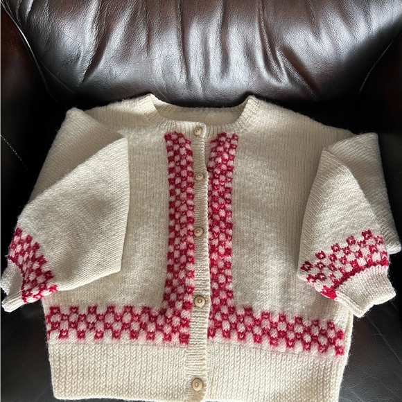Sweaters - Hand-knit 100% Wool Sweater Cardigan